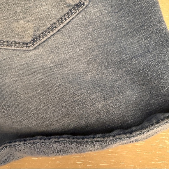 Old Navy & more Girl’s Blue Jean Shorts Bundle, 4 pair all fit size 12 - Picture 14 of 16